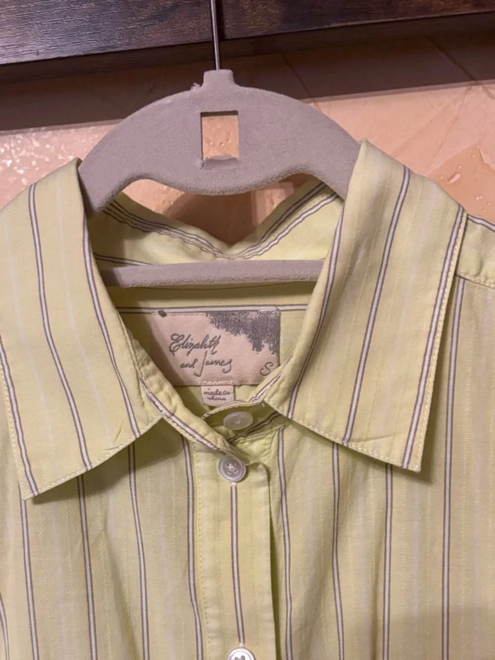 Elizabeth and James Pale Yellow Striped Button-Up Shirt Size S - Picture 3 of 6